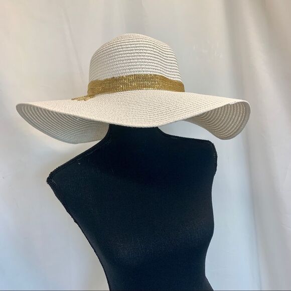 WHITE straw floppy hat gold chain metal embellished detail - Picture 8 of 8